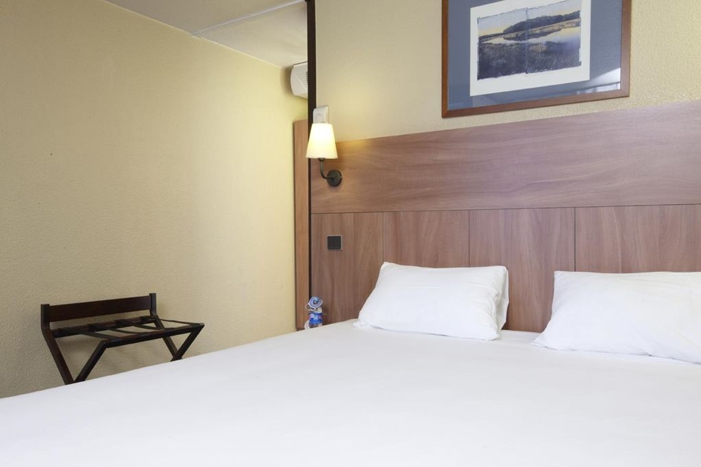 Kyriad Angers Sud Ponts-De-Ce Les Ponts-de-Ce Room photo